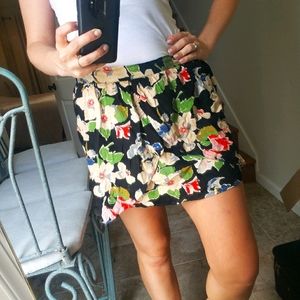 Floral mini skirt